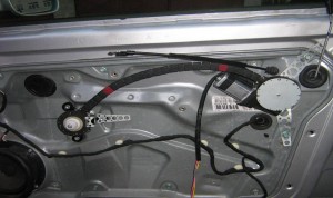 Montare kit geamuri electrice aftermarket față Golf IV Bora