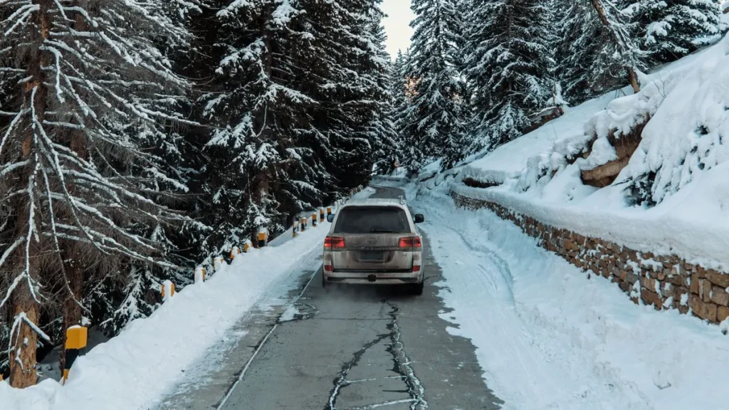 Anvelope de iarnă sau all-season: ce e legal și ce alegi